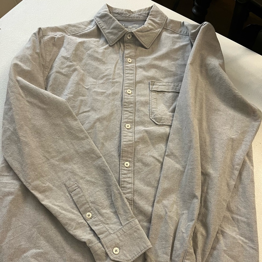 Under Armour Gray Casual Button Down Shirt
